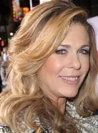 Rita Wilson - Atriz, Produtora, Produtor Executivo, 26 de outubro de 1956