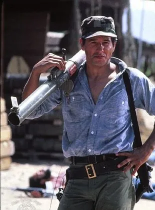 Robert Beltran - Ator, 19 de novembro de 1953