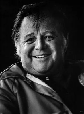 Robert Clouse - Diretor, Roteirista, Autor da obra original, 6 de março de 1928, 4 de fevereiro de 1997