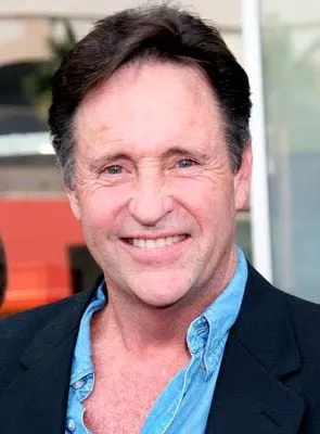 Robert Hays - Ator, 24 de julho de 1947