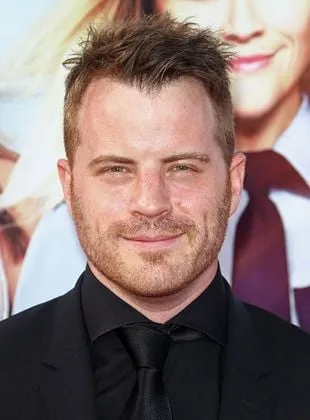 Robert Kazinsky - Ator, Produtor Executivo, 18 de novembro de 1983