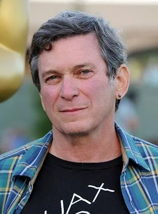 Robert Mark Kamen - Roteirista, Criador dos personagens originais, Diretor de Arte, 9 de outubro de 1947