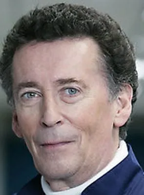 Robert Powell - Ator, Dublê, 1 de junho de 1944