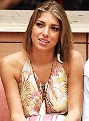 Roberta Garcia Brasil - 25 de agosto de 1983