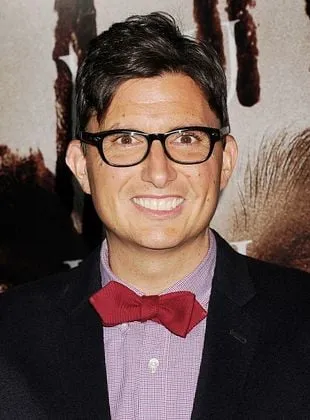 Roberto Aguirre-Sacasa - Roteirista, Produtor Executivo, Criador, 15 de novembro de 1973