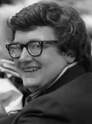 Roger Ebert - 18 de junho de 1942, 4 de abril de 2013