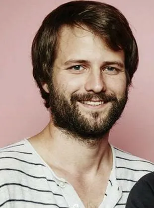 Ross Duffer - Diretor, Roteirista, Produtor Executivo, 15 de fevereiro de 1984