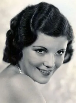 Ruth Hall - 29 de dezembro de 1910, 9 de outubro de 2003