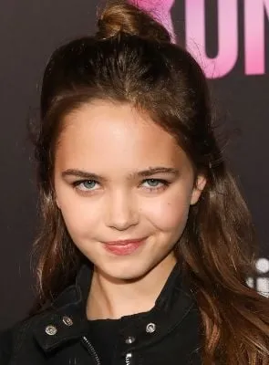 Ryan Kiera Armstrong - Atriz, 10 de março de 2010