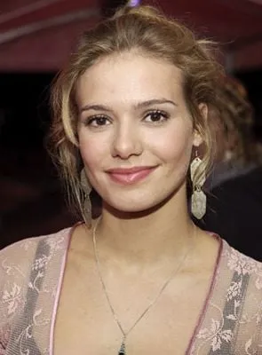 Sallie Harmsen - Atriz, 2 de maio de 1989