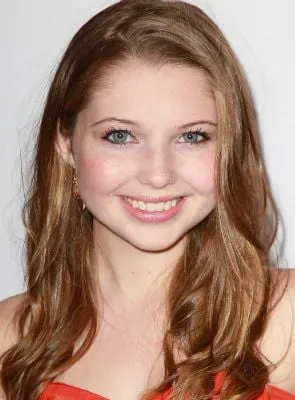 Sammi Hanratty - Atriz, 20 de setembro de 1995
