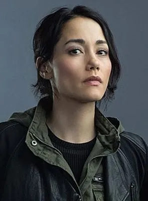Sandrine Holt - Atriz, 19 de novembro de 1972
