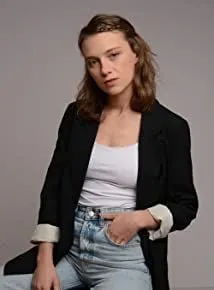 Sara Klimoska - 27 de julho de 1994