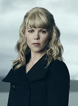 Sarah-Jane Potts - Atriz, 30 de agosto de 1976