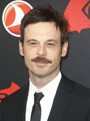 Scoot McNairy - Ator, Produtor, Produtor Executivo, 11 de novembro de 1977