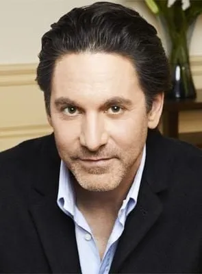 Scott Cohen - Ator, Coprodutor, 19 de dezembro de 1961