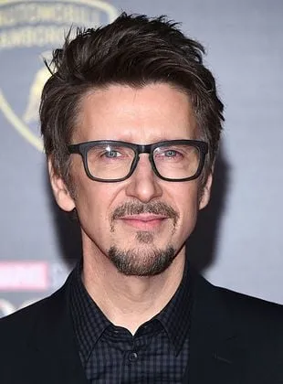 Scott Derrickson - Diretor, Roteirista, Produtor Executivo, 18 de março de 1977