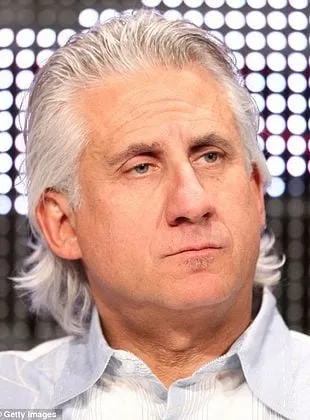 Scott Sternberg - 13 de julho de 1957