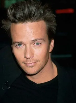 Sean Patrick Flanery - Ator, 11 de outubro de 1965