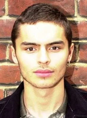 Sebastian De Souza - Ator, Roteirista, 19 de abril de 1993