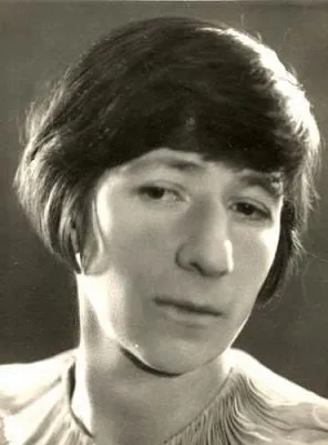 Serafima Birman - 10 de agosto de 1890, 11 de maio de 1976