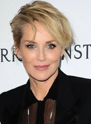 Sharon Stone - Atriz, Produtor Executivo, Produtor de set, 10 de março de 1958