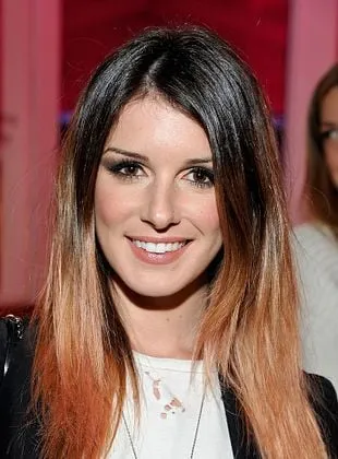 Shenae Grimes-Beech - Atriz, 24 de outubro de 1989