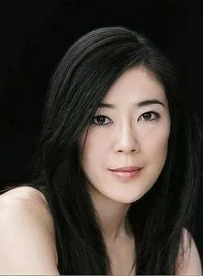 Shinobu Terajima - Atriz, 28 de dezembro de 1972