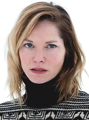 Sienna Guillory - Atriz, 16 de março de 1975
