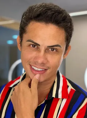 Silvero Pereira - Ator, 20 de junho de 1982