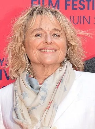 Sinéad Cusack - Atriz, 18 de fevereiro de 1948