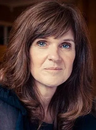 Siobhan Finneran - Atriz, 27 de abril de 1966