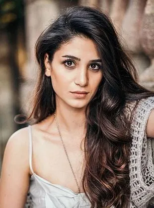 Sitare Akbaş - 6 de outubro de 1988