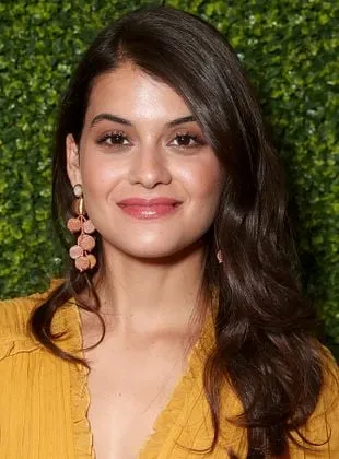 Sofia Black D'Elia - Atriz, 23 de dezembro de 1991