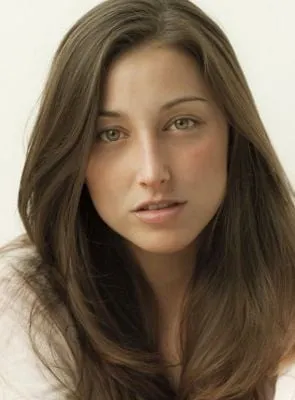 Sofía Sisniega - Atriz, 7 de junho de 1989