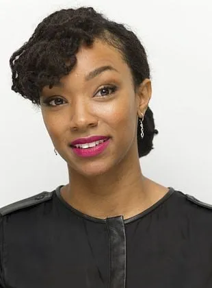Sonequa Martin-Green - Atriz, 21 de março de 1985