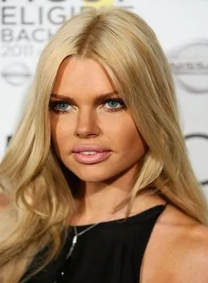 Sophie Monk - Atriz, 14 de dezembro de 1979