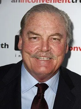Stacy Keach - Ator, Coprodutor executivo, Produtor de set, 2 de junho de 1941