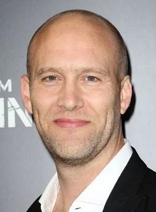 Stephen McFeely - Roteirista, Produtor Executivo, Creator/Showrunner, 12 de novembro de 1969