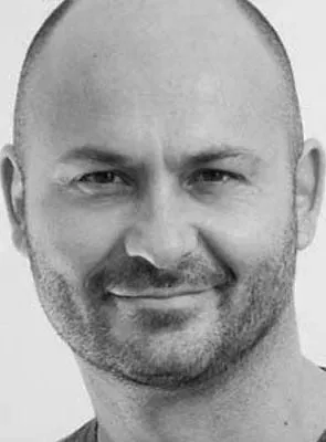 Steve Bastoni - Ator, 4 de março de 1966