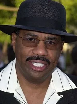 Steve Harvey - Ator, Autor da obra original, Produtor Executivo, 17 de janeiro de 1957