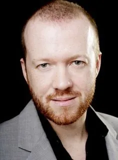 Steve Oram - Ator, Roteirista, Montador, 25 de agosto de 1973