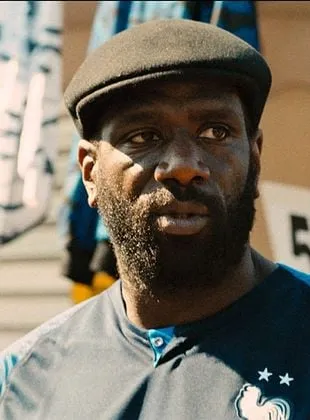 Steve Tientcheu - Ator, 20 de julho de 1982