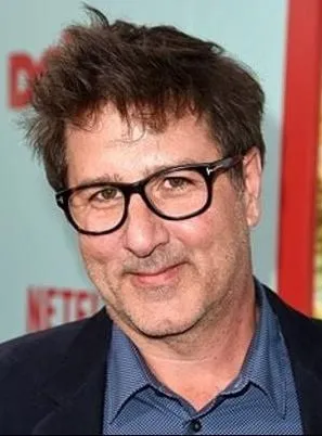 Steven Brill - Ator, Diretor, Roteirista, 27 de maio de 1962