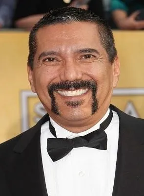 Steven Michael Quezada - Ator, 15 de fevereiro de 1963