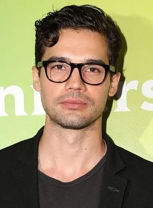 Steven Strait - Ator, 23 de março de 1986