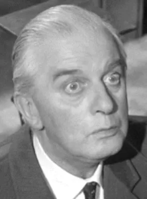 Stringer Davis - 4 de junho de 1899, 29 de agosto de 1973