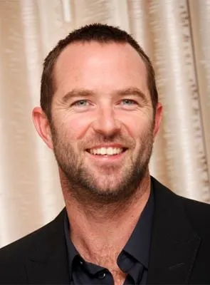 Sullivan Stapleton - Ator, 14 de junho de 1977