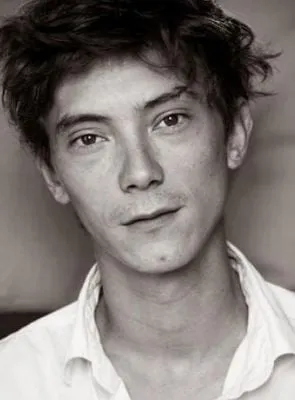 Swann Arlaud - Ator, 30 de novembro de 1981