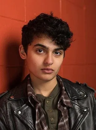 Sydney Mae Diaz - Ator, 16 de maio de 1995